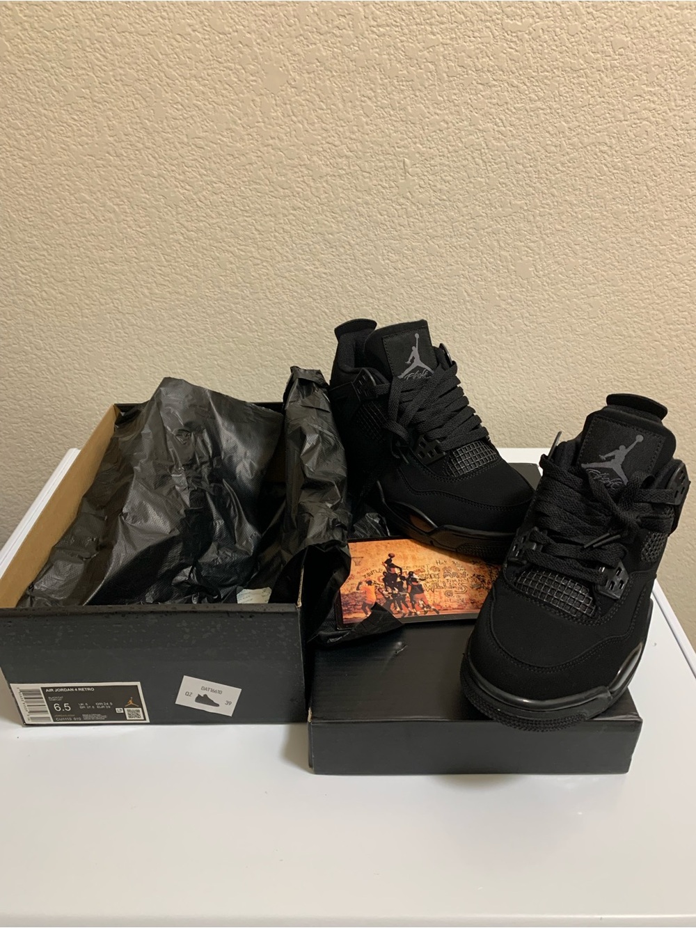 Jordan Men's Retro 4 Sneakers - Black